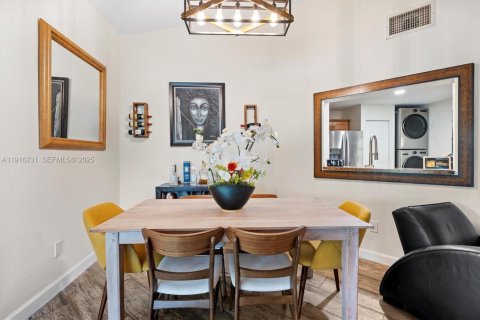 Townhouse in Homestead, Florida 2 bedrooms, 90.12 sq.m. № 1991616 - photo 15