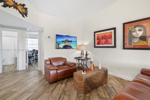 Townhouse in Homestead, Florida 2 bedrooms, 90.12 sq.m. № 1991616 - photo 14