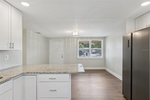 Casa en venta en Tampa, Florida, 3 dormitorios, 79.06 m2 № 1885998 - foto 24