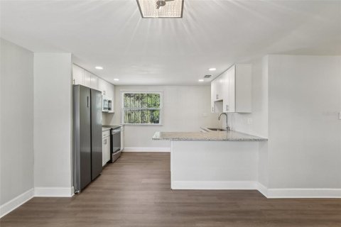 Casa en venta en Tampa, Florida, 3 dormitorios, 79.06 m2 № 1885998 - foto 19