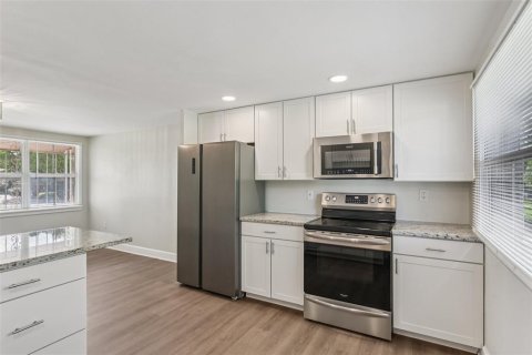 Casa en venta en Tampa, Florida, 3 dormitorios, 79.06 m2 № 1885998 - foto 23