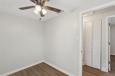 Casa en venta en Tampa, Florida, 3 dormitorios, 79.06 m2 № 1885998 - foto 14