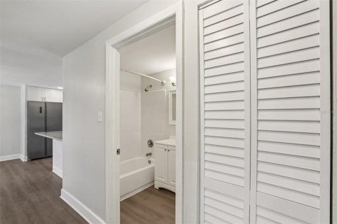 Casa en venta en Tampa, Florida, 3 dormitorios, 79.06 m2 № 1885998 - foto 17