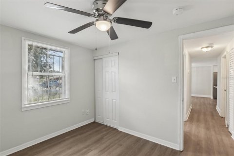 Casa en venta en Tampa, Florida, 3 dormitorios, 79.06 m2 № 1885998 - foto 11