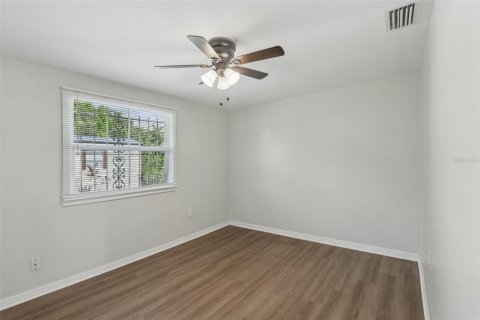 Casa en venta en Tampa, Florida, 3 dormitorios, 79.06 m2 № 1885998 - foto 9