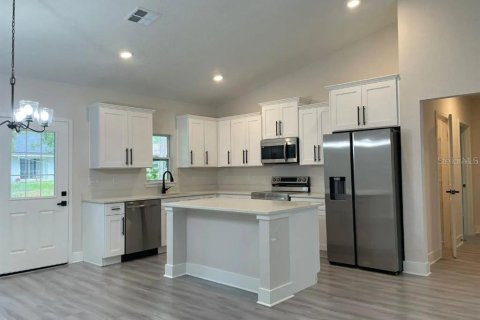 Villa ou maison à louer à Ocala, Floride: 3 chambres, 147.99 m2 № 2149955 - photo 2