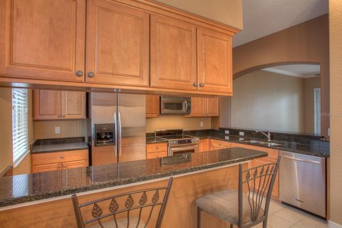Touwnhouse à louer à Tampa, Floride: 2 chambres, 162.11 m2 № 2102401 - photo 7