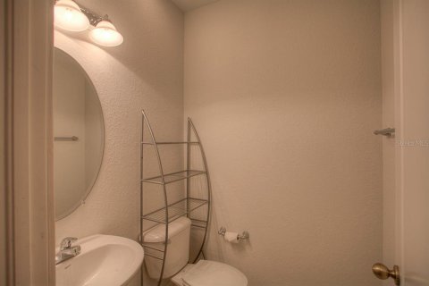 Touwnhouse à louer à Tampa, Floride: 2 chambres, 162.11 m2 № 2102401 - photo 13