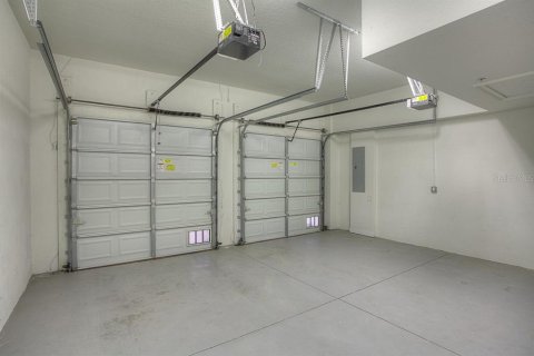 Touwnhouse à louer à Tampa, Floride: 2 chambres, 162.11 m2 № 2102401 - photo 3