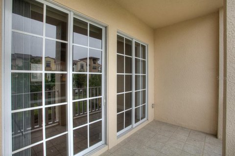 Touwnhouse à louer à Tampa, Floride: 2 chambres, 162.11 m2 № 2102401 - photo 12
