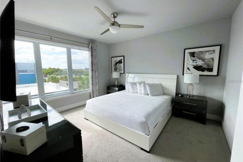 Copropriété à vendre à Four Corners, Floride: 4 chambres, 244.33 m2 № 2355006 - photo 6