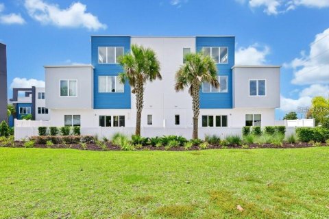 Copropriété à vendre à Four Corners, Floride: 4 chambres, 244.33 m2 № 2355006 - photo 2