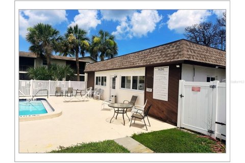 Condominio en alquiler en Port Richey, Florida, 1 dormitorio, 53.14 m2 № 1905658 - foto 12