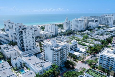 Купить кондоминиум в Майами-Бич, Флорида 1 спальня, 78.5м2, № 1964493 - фото 3