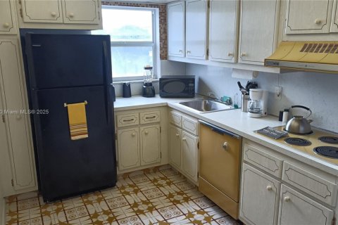 Купить кондоминиум в Майами-Бич, Флорида 1 спальня, 78.5м2, № 1964493 - фото 14