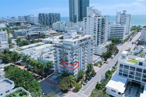 Купить кондоминиум в Майами-Бич, Флорида 1 спальня, 78.5м2, № 1964493 - фото 1