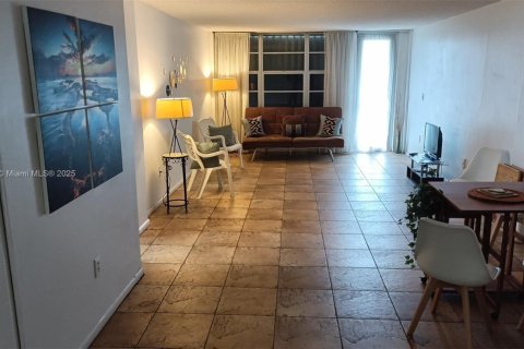 Купить кондоминиум в Майами-Бич, Флорида 1 спальня, 78.5м2, № 1964493 - фото 16