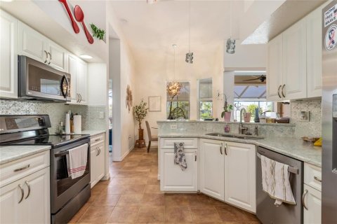 Villa ou maison à vendre à Rotonda, Floride: 4 chambres, 220.18 m2 № 2206111 - photo 17