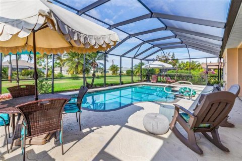 Villa ou maison à vendre à Rotonda, Floride: 4 chambres, 220.18 m2 № 2206111 - photo 2