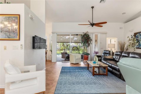 Villa ou maison à vendre à Rotonda, Floride: 4 chambres, 220.18 m2 № 2206111 - photo 4