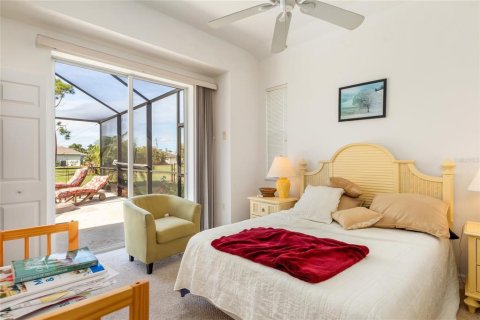 Villa ou maison à vendre à Rotonda, Floride: 4 chambres, 220.18 m2 № 2206111 - photo 11