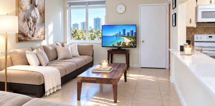 Condo in Sunny Isles Beach, Florida, 1 bedroom  № 2399675