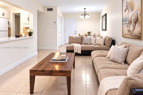 Condo in Sunny Isles Beach, Florida, 1 bedroom  № 2399675 - photo 9