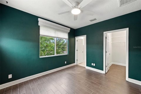 Townhouse in Tampa, Florida 3 bedrooms, 168.52 sq.m. № 2404381 - photo 27