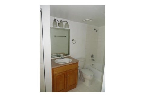 Copropriété à louer à Miramar, Floride: 1 chambre, 57.41 m2 № 2089397 - photo 2