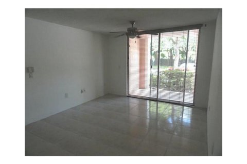 Copropriété à louer à Miramar, Floride: 1 chambre, 57.41 m2 № 2089397 - photo 7
