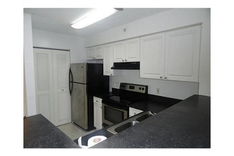 Copropriété à louer à Miramar, Floride: 1 chambre, 57.41 m2 № 2089397 - photo 5