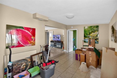 Casa en venta en Saint Petersburg, Florida, 3 dormitorios, 119.94 m2 № 2150730 - foto 10