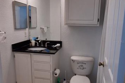 Condo in Kissimmee, Florida, 1 bedroom  № 2238735 - photo 11