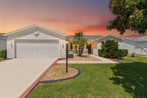 Villa ou maison à The Villages, Floride 3 chambres, 129.32 m2 № 2302691