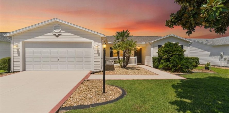 Villa ou maison à The Villages, Floride 3 chambres, 129.32 m2 № 2302691