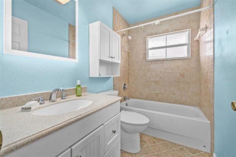 Casa en venta en Saint Petersburg, Florida, 5 dormitorios, 292.08 m2 № 1725143 - foto 15