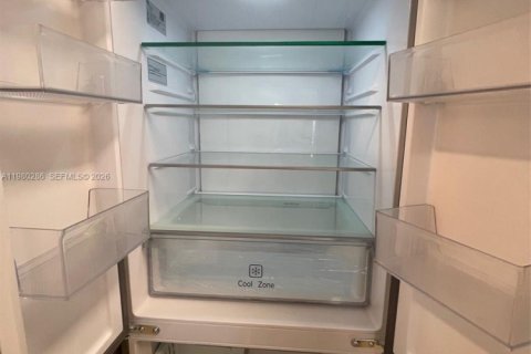 Copropriété à louer à Miami, Floride: 1 chambre, 55.93 m2 № 2046479 - photo 11