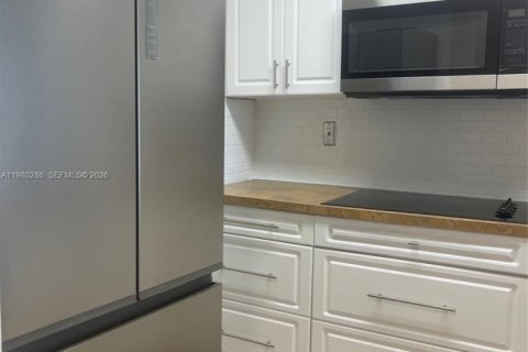 Copropriété à louer à Miami, Floride: 1 chambre, 55.93 m2 № 2046479 - photo 8