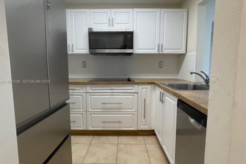 Copropriété à louer à Miami, Floride: 1 chambre, 55.93 m2 № 2046479 - photo 9