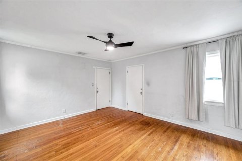 House in Saint Petersburg, Florida 2 bedrooms, 142.98 sq.m. № 1811065 - photo 27