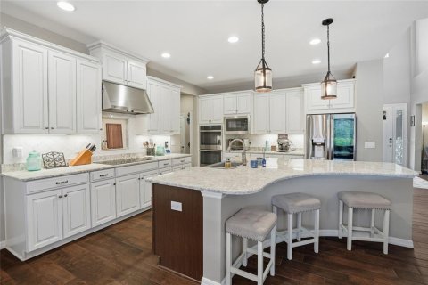 House in Wesley Chapel, Florida 6 bedrooms, 448.07 sq.m. № 2339058 - photo 6