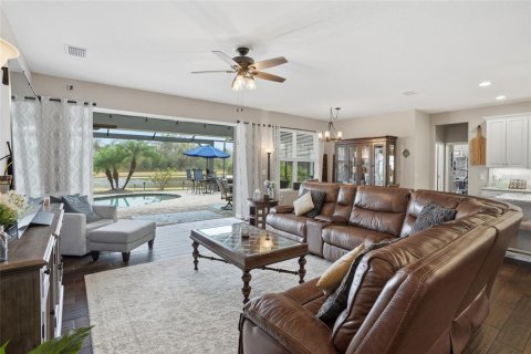 House in Wesley Chapel, Florida 6 bedrooms, 448.07 sq.m. № 2339058 - photo 22