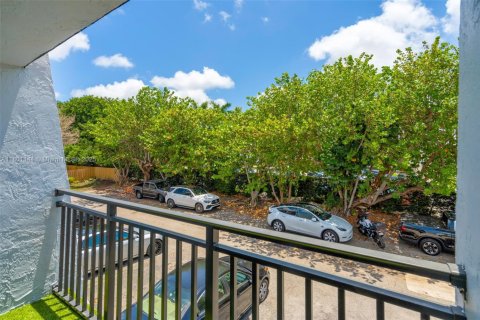 Townhouse in Hollywood, Florida 3 bedrooms, 126.35 sq.m. № 1696852 - photo 28