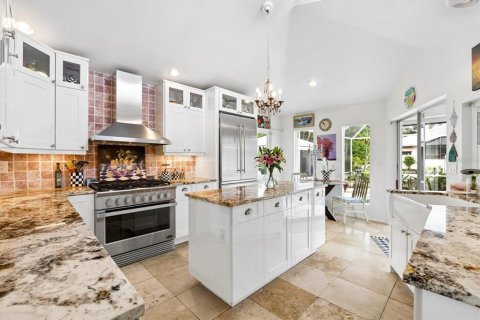 House in Sarasota, Florida 4 bedrooms, 255.2 sq.m. № 2396197 - photo 4