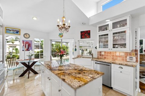 House in Sarasota, Florida 4 bedrooms, 255.2 sq.m. № 2396197 - photo 29