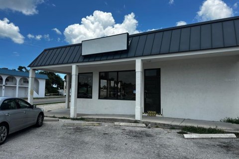 Commercial property in Sarasota, Florida 92.9 sq.m. № 1908920 - photo 1
