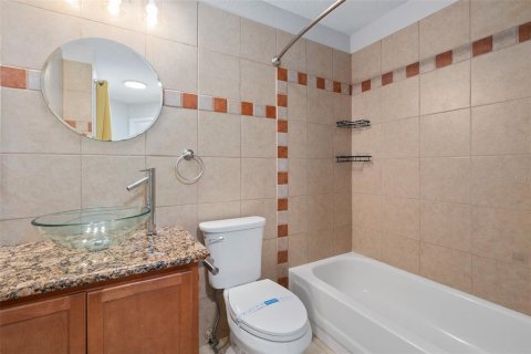 Condominio en venta en Orlando, Florida, 2 dormitorios, 99.87 m2 № 2156345 - foto 23