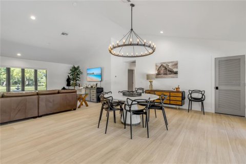 Villa ou maison à vendre à Port Orange, Floride: 5 chambres, 286.88 m2 № 2400354 - photo 17