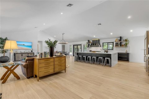 Villa ou maison à vendre à Port Orange, Floride: 5 chambres, 286.88 m2 № 2400354 - photo 12