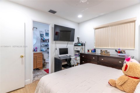 Купить виллу или дом в Майами, Флорида 3 спальни, 100.33м2, № 1998225 - фото 19